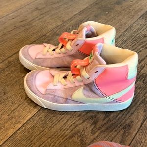 Kids Nike blazer size 2